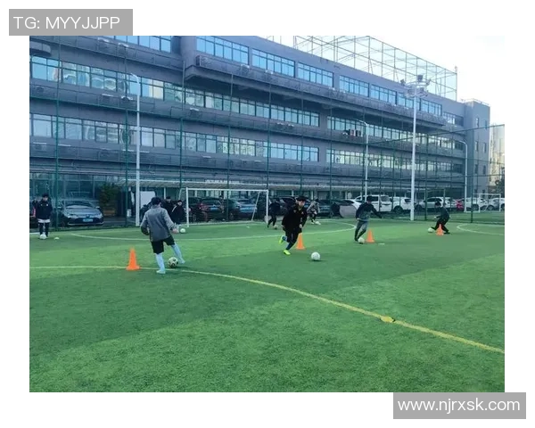 西安足球队心理素质深度对比分析及其对比赛表现的影响探讨